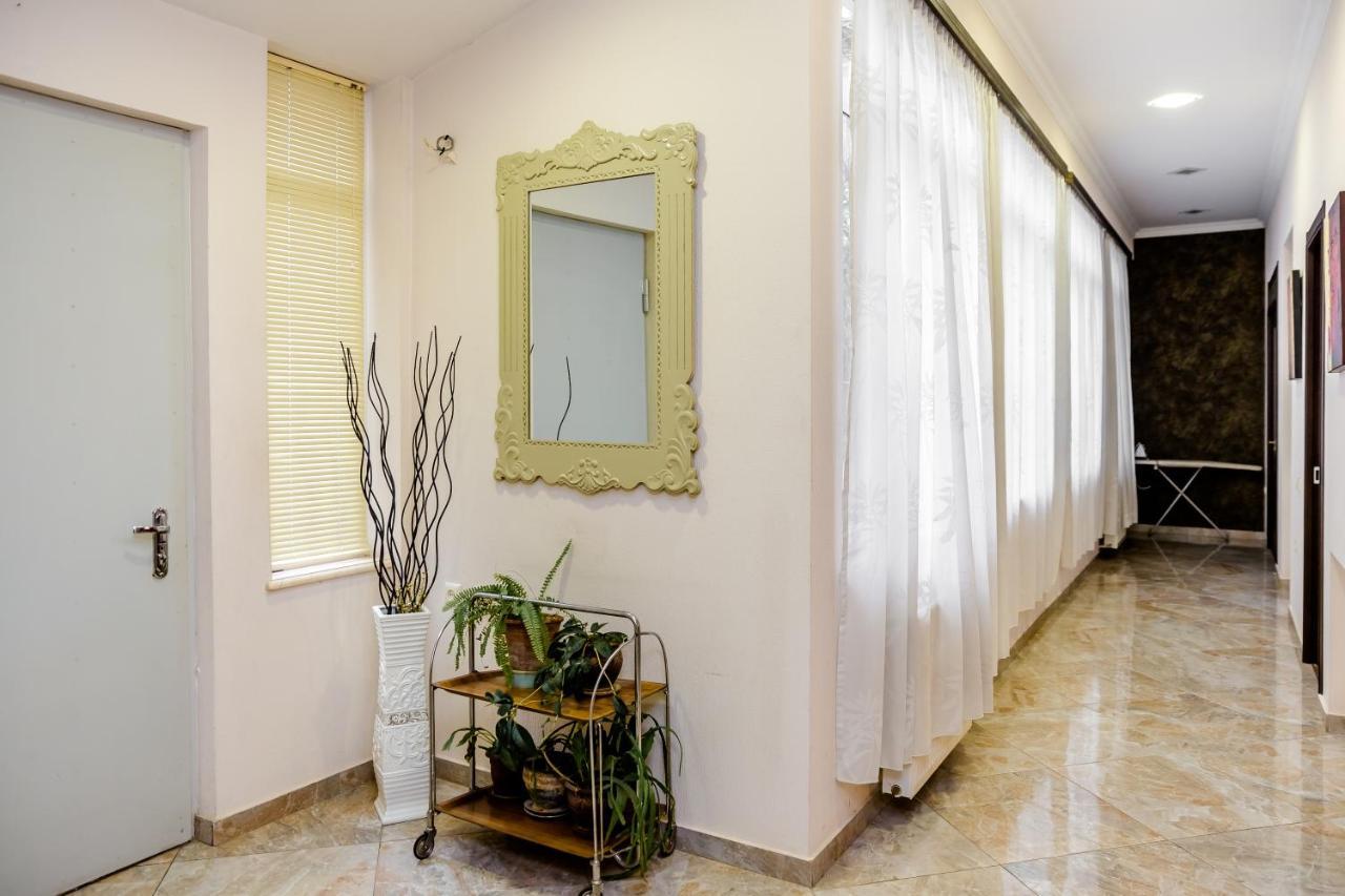 Comfortable House On Marjanishvili ティビリシ エクステリア 写真