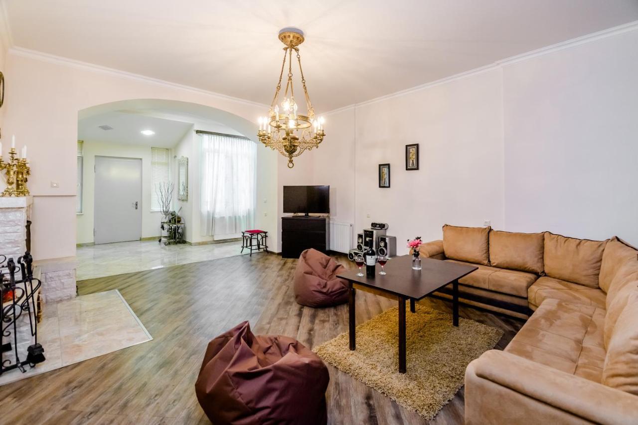 Comfortable House On Marjanishvili ティビリシ エクステリア 写真