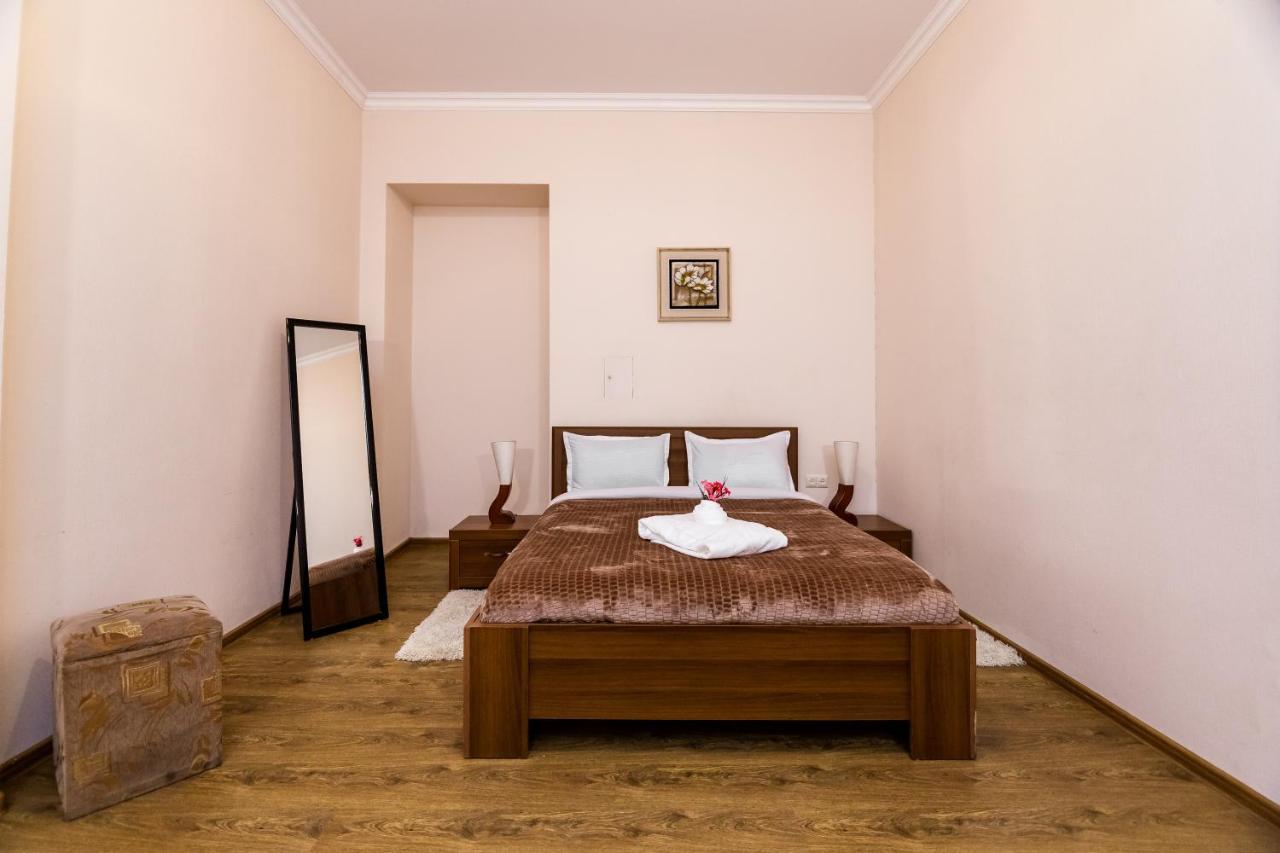 Comfortable House On Marjanishvili ティビリシ エクステリア 写真